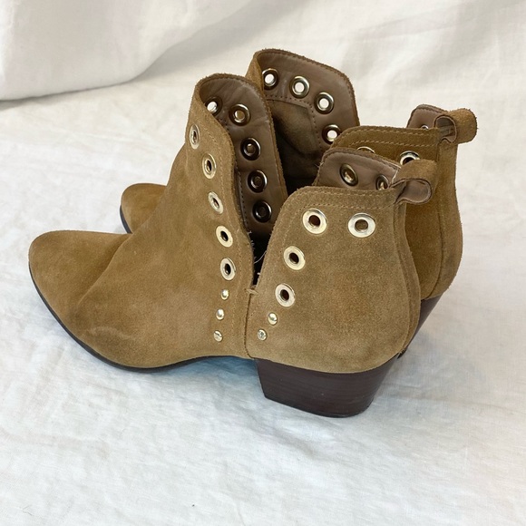 Sam Edelman Revolve Rubin Grommet Suede Ankle Boot - Picture 7 of 15